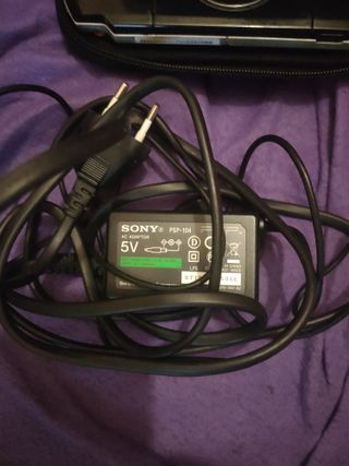 PSP 3004 Negra con Accesorios