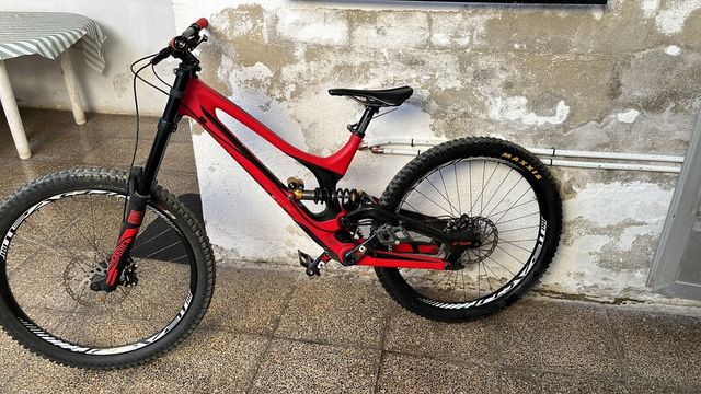 Specialized Demo 8