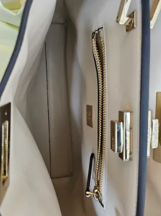 Borsa Fendi nera in pelle