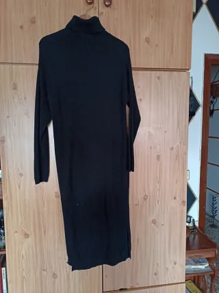 Vestido lana cuello vuelto negro invierno