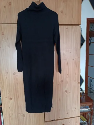 Vestido lana cuello vuelto negro invierno