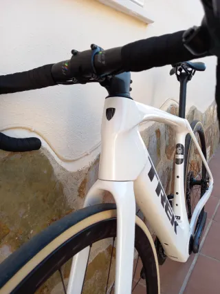 Bici eléctrica Trek Domane+ Carbon.