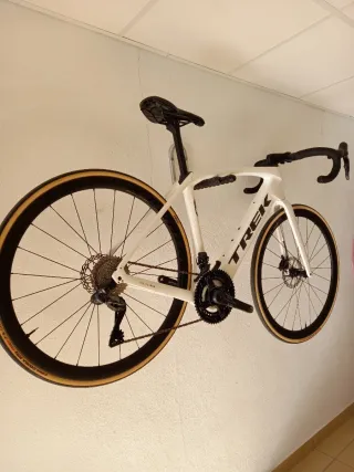 Bici eléctrica Trek Domane+ Carbon.