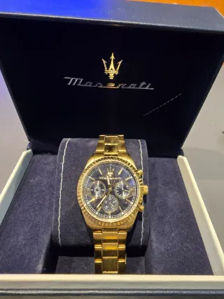 Reloj Maserati Dorado Cronógrafo