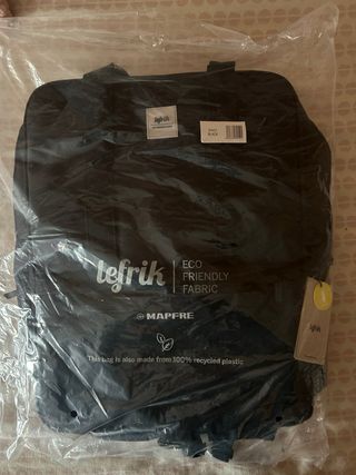 Mochila Lefrik Negra Nueva con Etiqueta