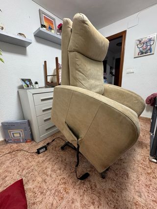 Poltrona reclinabile automatica con telecomando