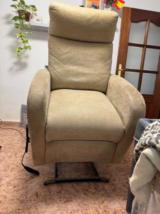 Poltrona reclinabile automatica con telecomando