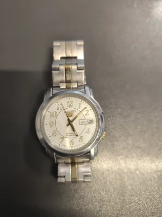 Reloj Seiko 5 Automático Oro y Plata