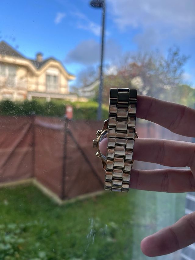 Reloj Marc Ecko Dorado