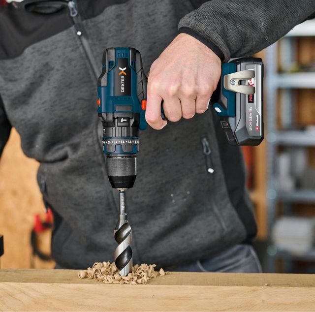 Taladro Percutor 18 V + 1 Batería 2.5 ah +cargador