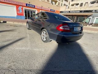 Mercedes-Benz  CLK 2003 Vendo o cambio