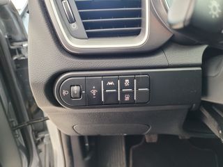 KIA Ceed 1.6 MHEV iMT 136CV Drive