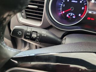 KIA Ceed 1.6 MHEV iMT 136CV Drive