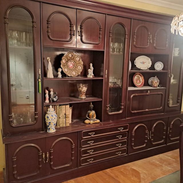 Conjunto Comedor Madera: Mesa y Mueble