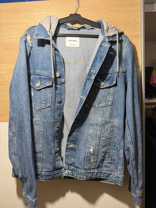 Cazadora vaquera Jack & Jones con capucha