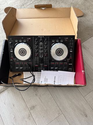 Controlador DJ Pioneer DDJ-SB2