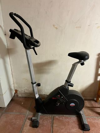 Banco de pesas  Mancuernas Bicicleta estática Remo