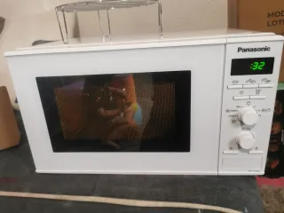 Microondas Panasonic NN-J151W Blanco