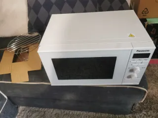 Microondas Panasonic NN-J151W Blanco