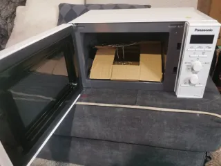 Microondas Panasonic NN-J151W Blanco