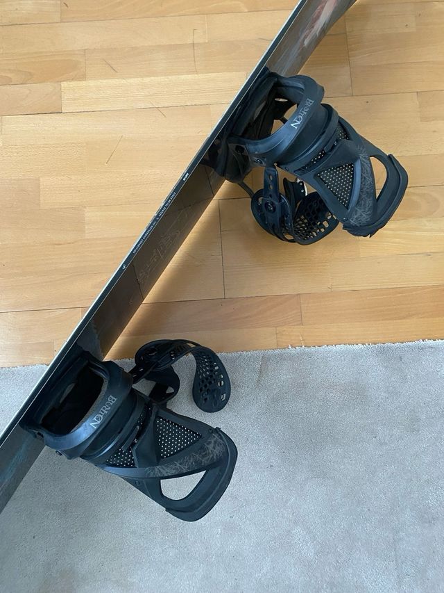 Tabla Snow CAPITA + Fijaciones BURTON