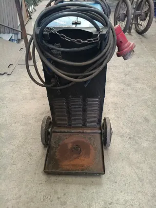 Soldadora Miller Migmatic 273