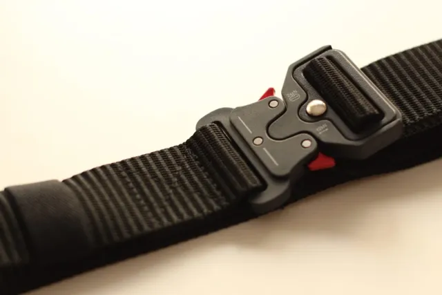 Cinturón Táctico Negro Hebilla Metálica.