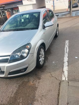 Opel Astra 2004