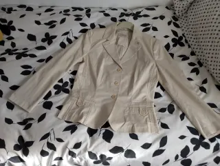 Americana beige mujer