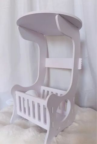 Tavolino d'arredo bianco