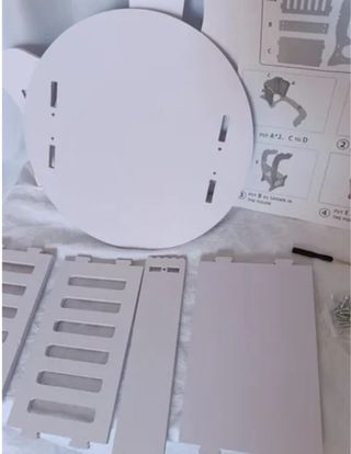 Tavolino d'arredo bianco