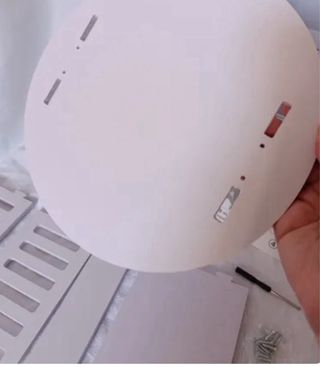 Tavolino d'arredo bianco