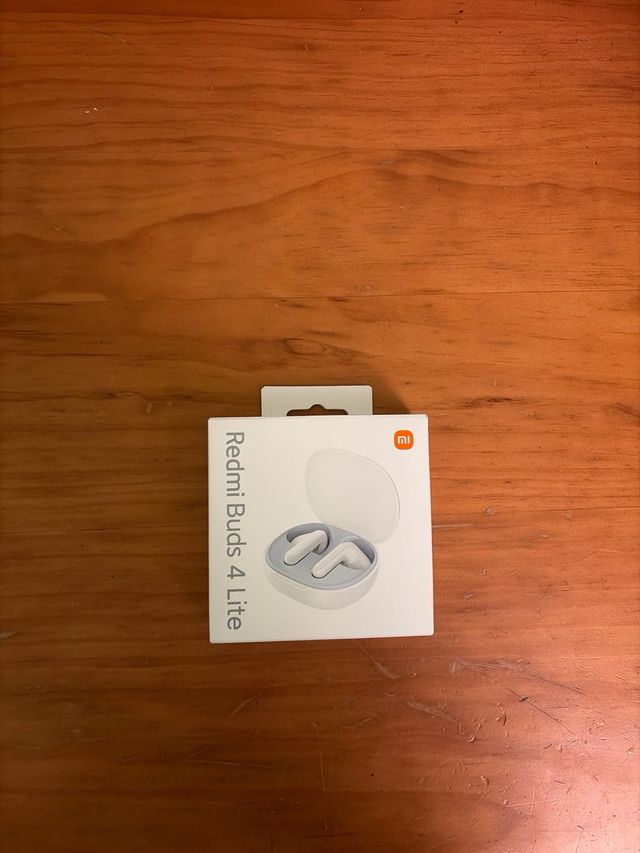 Xiaomi Redmi Buds 4 Lite con caja