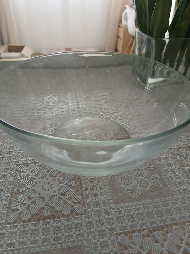 Bol de cristal grande, fuente