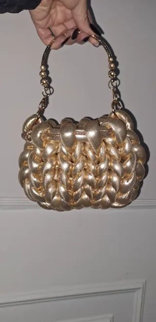 Borsa Marshmallow Oro Manico Rigido Dorato