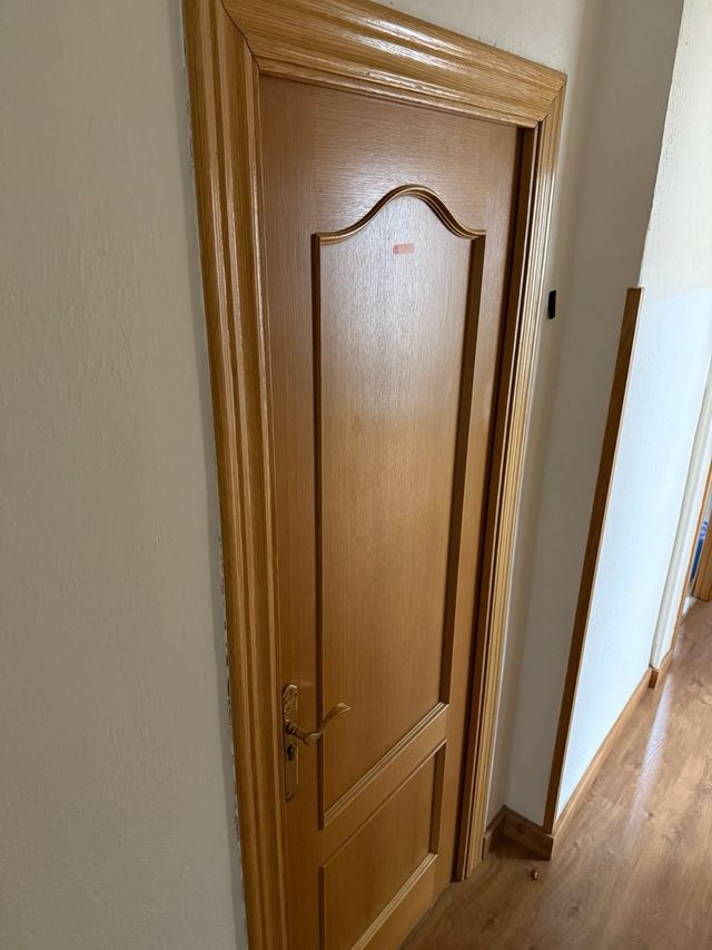 6 Puertas de Madera con sus marcos 200x72