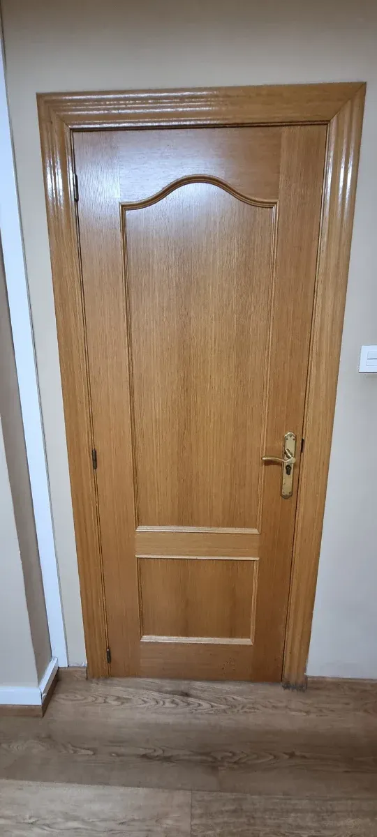 6 Puertas de Madera con sus marcos 200x72