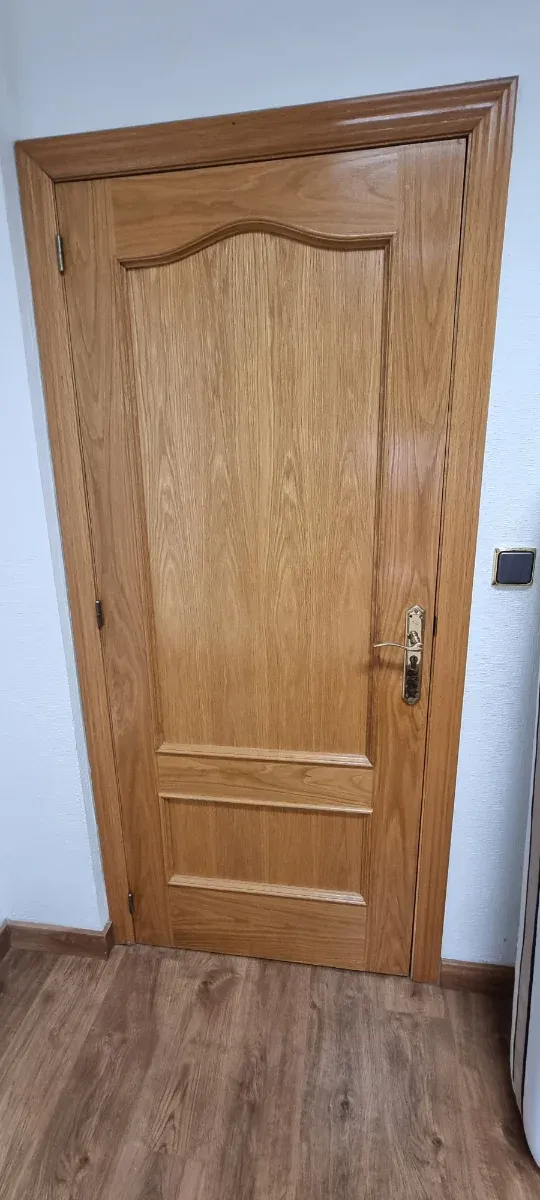 6 Puertas de Madera con sus marcos 200x72