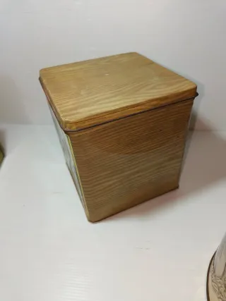 Lotto 3 scatole latta vintage, LEGGI