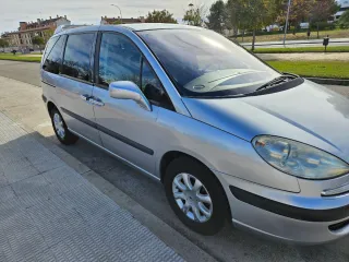 Peugeot 807 2004