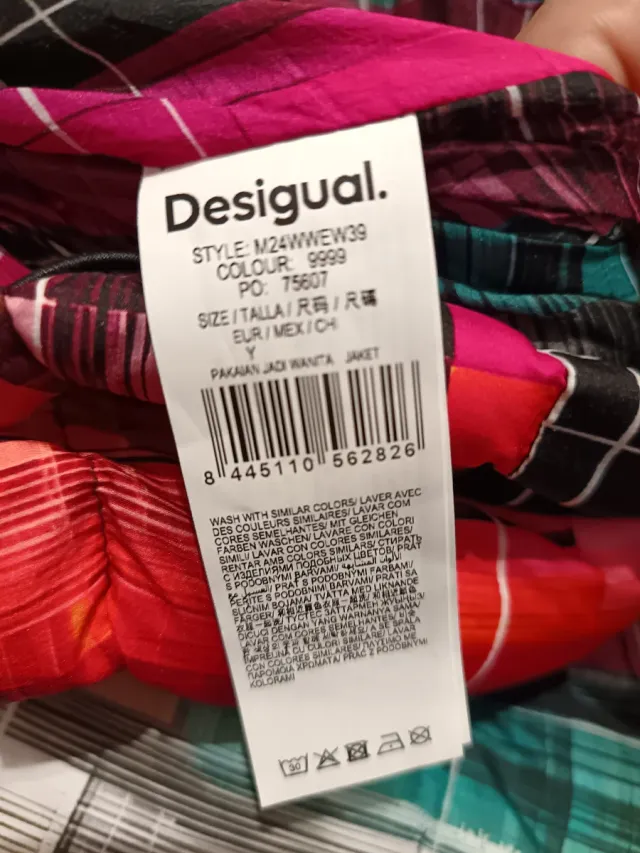 Abrigo acolchado cuadros cuello tortuga M