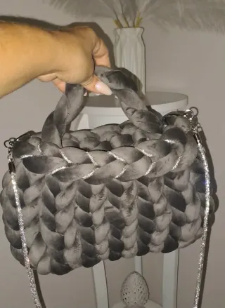 Borsa Marshmallow Velluto Grigio con Strass