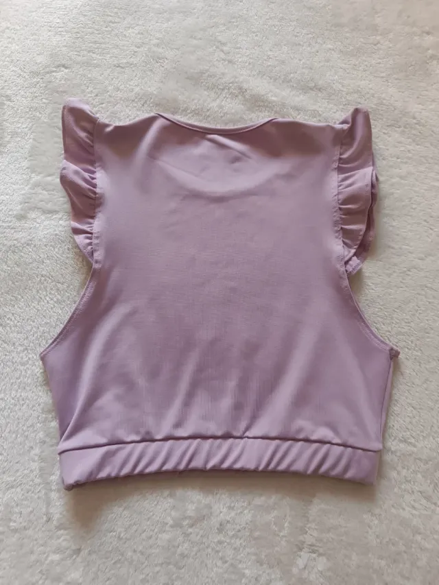 Camiseta niña lila volantes
