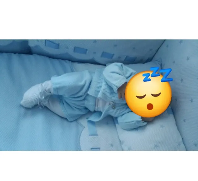 Edredón, manta y sábanas cuna coralina