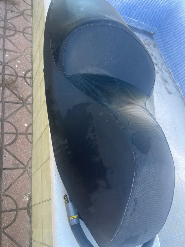 Asiento Kymco 125/300