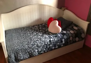 Cama nido, cajonera, ropero y colchones nuevos
