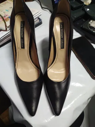 Zapatos de tacón Zara negros