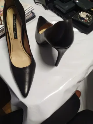 Zapatos de tacón Zara negros
