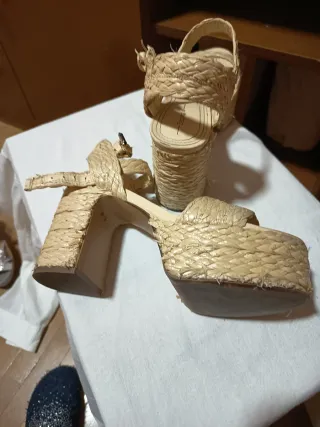 Sandalias de cuña de esparto