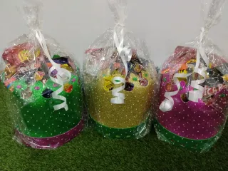 Corona de chuches para regalo